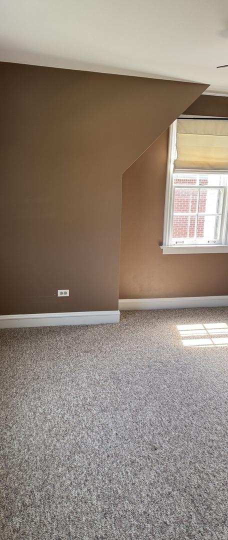 4036 Linden Ave, Western Springs, IL 60558 - carpeted empty room with baseboards