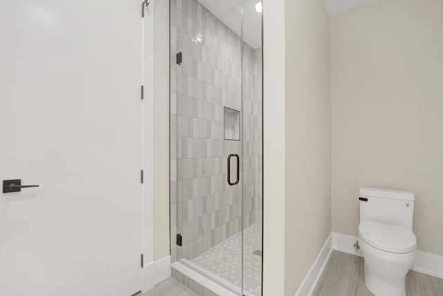 4343 N Richmond Ave Unit 1S, Chicago, IL 60618 - full bath with a shower stall, toilet, and baseboards