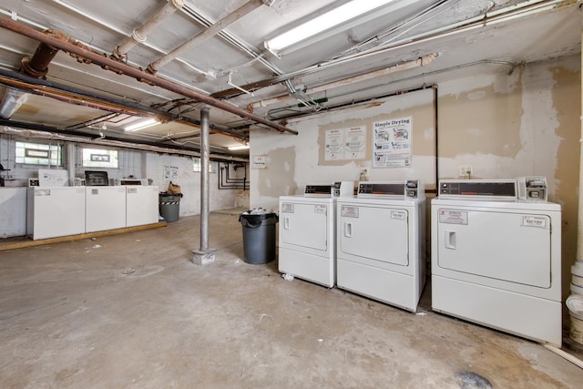 basement with washing machine and dryer