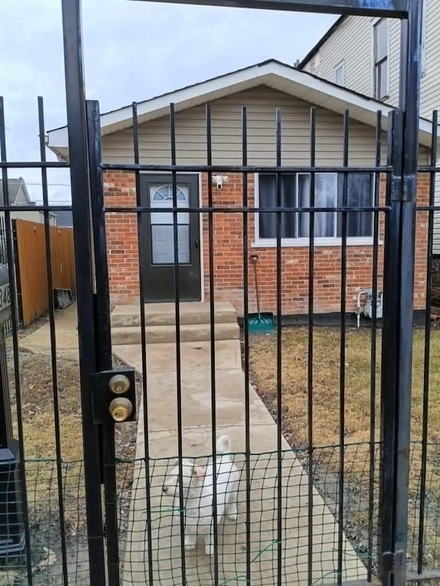 5348 S Peoria St, Chicago, IL 60609 - view of gate