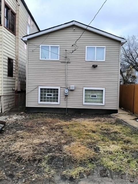 5348 S Peoria St, Chicago, IL 60609 - view of side of home
