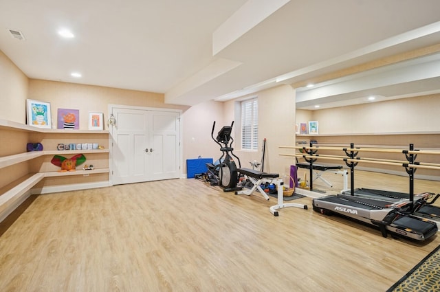 384 Provident Ave, Winnetka, IL 60093 - exercise room with wood finished floors, recessed lighting, and baseboards