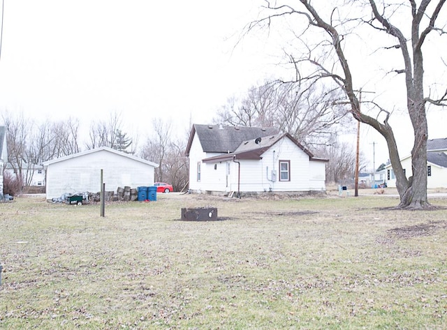 exterior space with a yard