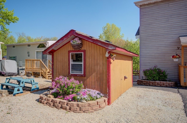 view of outbuilding