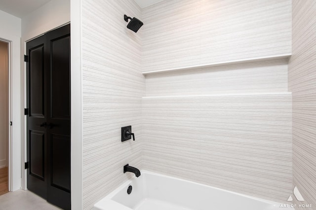 bathroom featuring shower / washtub combination