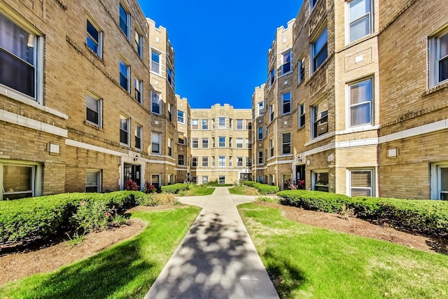 view of property's community featuring a residential view