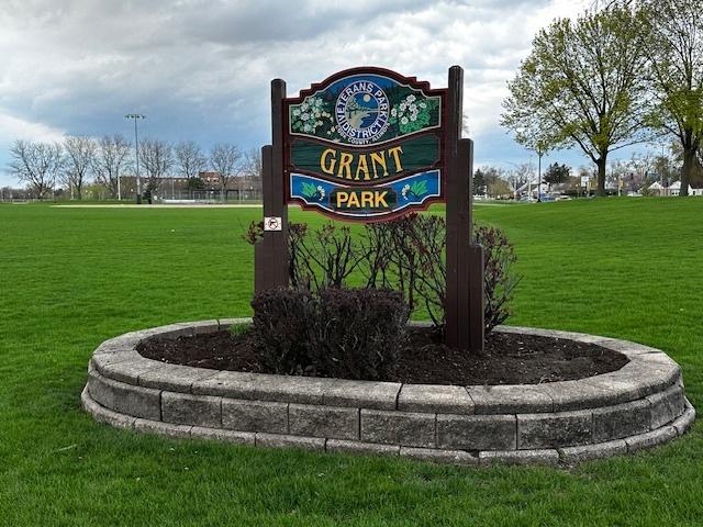 115 N Lavergne Ave, Northlake, IL 60164 - community sign with a yard