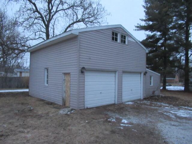 garage featuring a garage