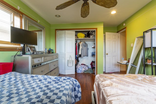 bedroom featuring ceiling fan, a closet, wood finished floors, and recessed lighting