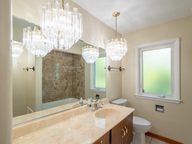 full bathroom with toilet, a notable chandelier, vanity, baseboards, and a bath