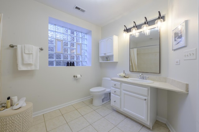 full bathroom with tile patterned floors, visible vents, toilet, and baseboards