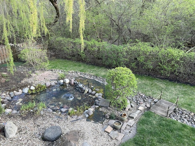 view of yard featuring fence