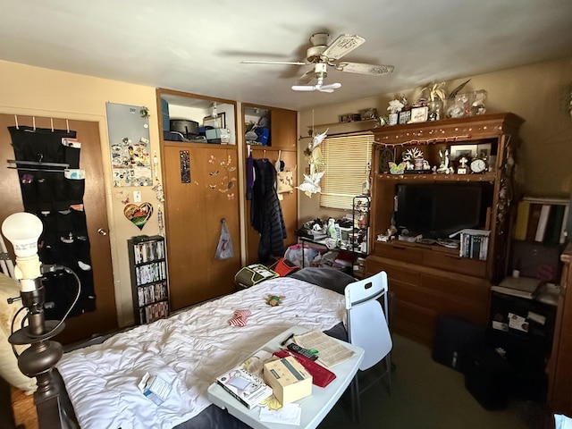 bedroom featuring ceiling fan