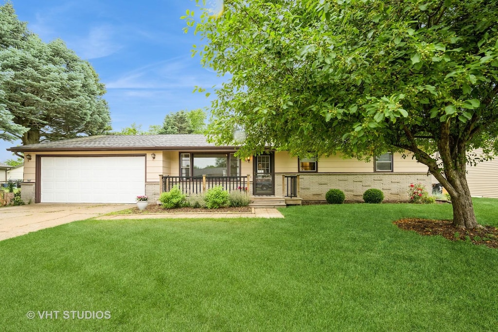 7706 Deerfield Rd, Loves Park, IL 61111 - photo 1