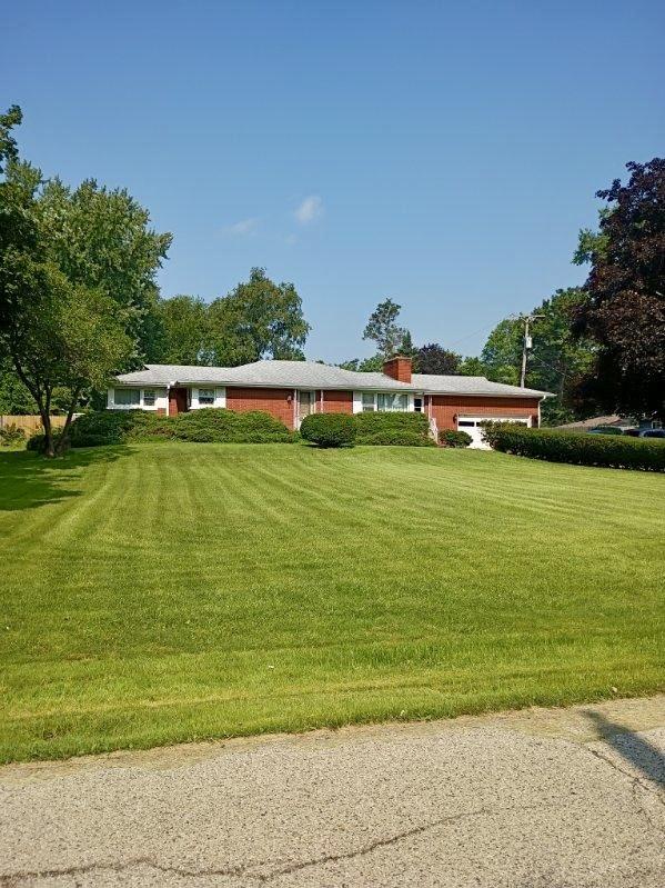 515 Country Club Dr, Mchenry, IL 60050 - photo 1