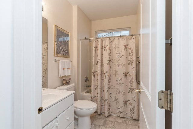 13536 Westridge Ct, Huntley, IL 60142 - full bath featuring shower / tub combo, vanity, and toilet