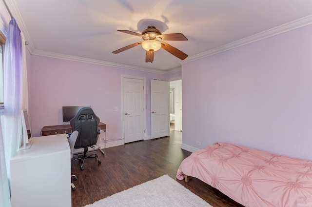 bedroom featuring ornamental molding, a ceiling fan, baseboards, and wood finished floors