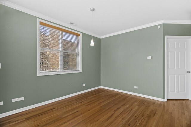 unfurnished room featuring visible vents, ceiling fan, baseboards, recessed lighting, and wood finished floors