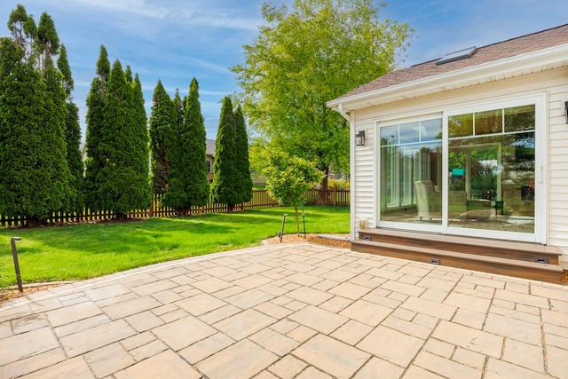 1208 Broad Creek Rd, Bloomington, IL 61704 - view of patio / terrace