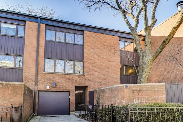 1726 N Saint Michaels Ct, Chicago IL, 60614, 3 bedrooms, 2.5 baths townhouse for sale