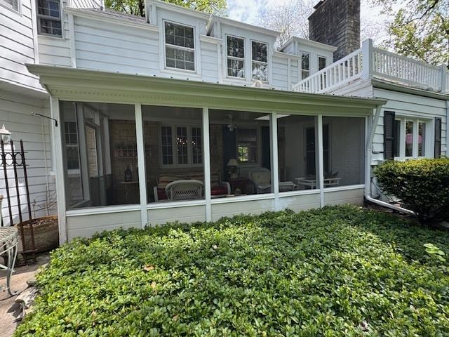 2007 Amherst Ct, Flossmoor, IL 60422 - back of property featuring a sunroom