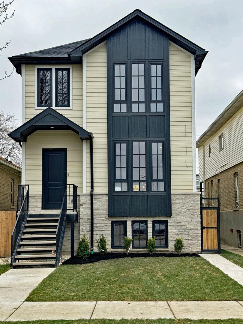 2540 W Berteau Ave, Chicago, IL 60618 - photo 1
