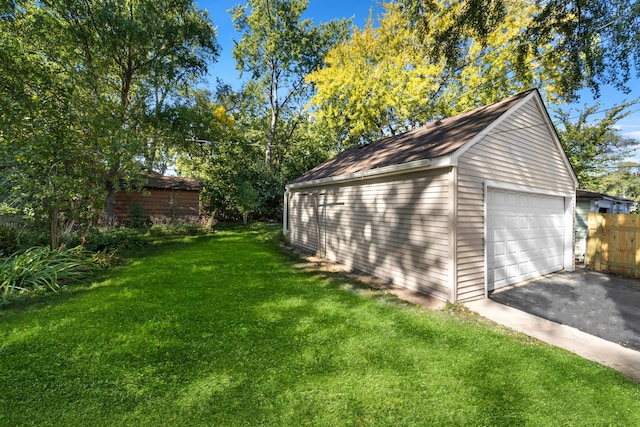 view of detached garage