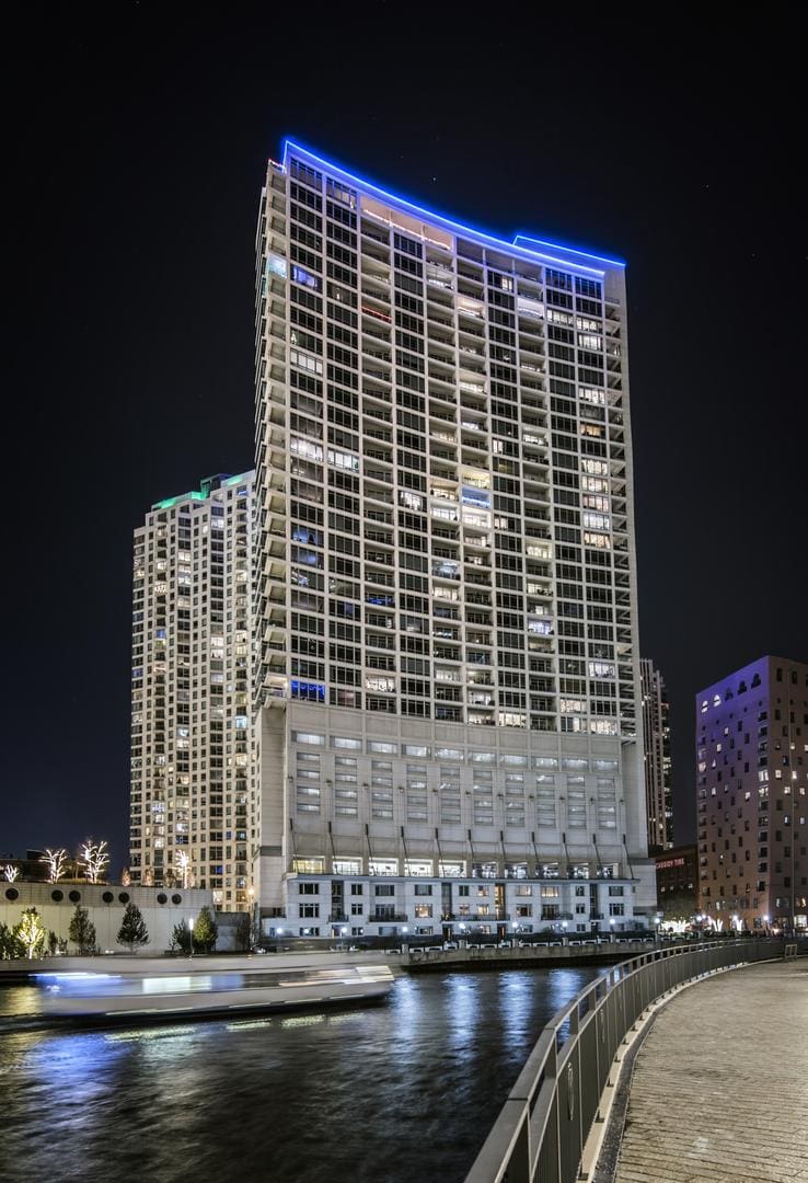 333 N Canal St Unit P88, Chicago, IL 60606