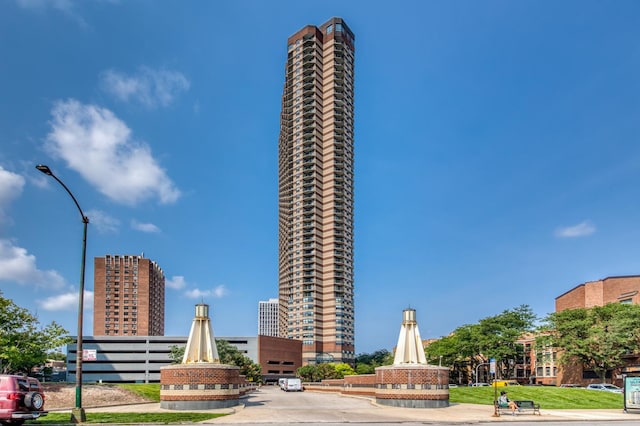 view of property featuring a city view