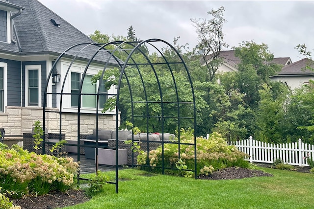511 N Branch Rd, Glenview, IL 60025 - view of gate with a yard and fence