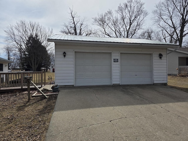 view of detached garage