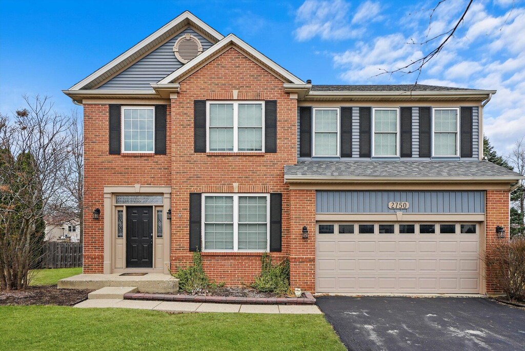 2750 Delaware Ln, Lindenhurst, IL 60046 - photo 1