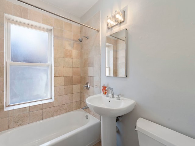 full bathroom featuring toilet and shower / bathing tub combination