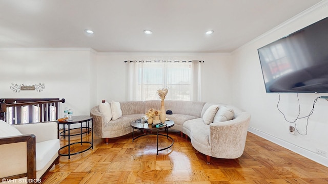 living room with crown molding, recessed lighting, and baseboards