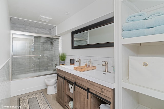 41660 N Hunt Club Rd, Old Mill Creek, IL 60083 - full bathroom featuring tile walls, a sink, and toilet
