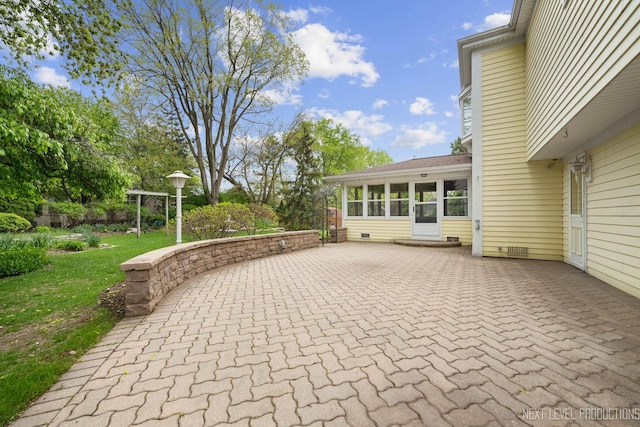 1408 N W St, Naperville, IL 60563 - view of yard with fence