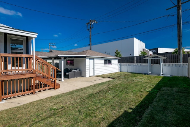 view of yard featuring a patio area, fence private yard, and an outdoor hangout area