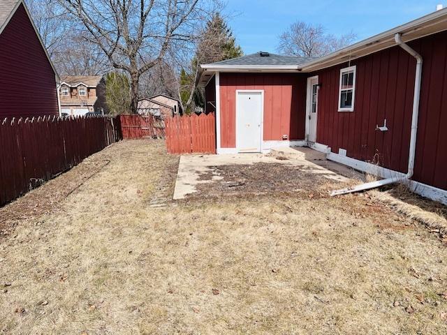 exterior space featuring fence