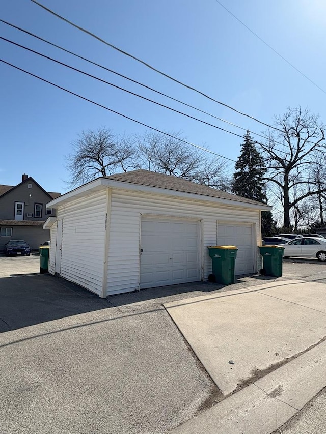 view of detached garage