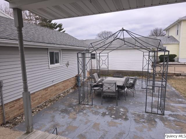 view of patio / terrace featuring outdoor dining space