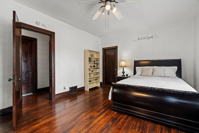 896 S Myrtle Ave, Kankakee, IL 60901 - bedroom featuring wood-type flooring, baseboards, and ceiling fan