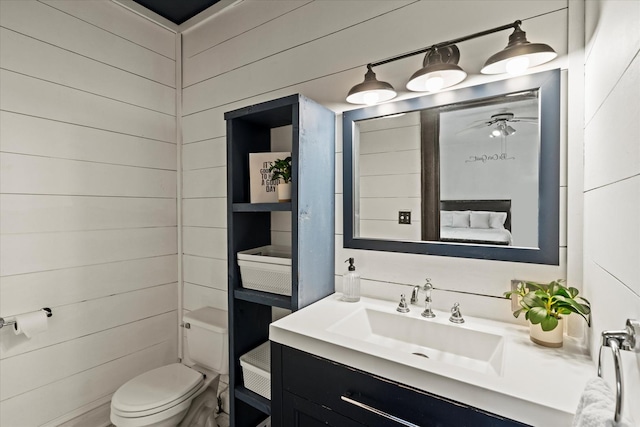 896 S Myrtle Ave, Kankakee, IL 60901 - bathroom with vanity and toilet
