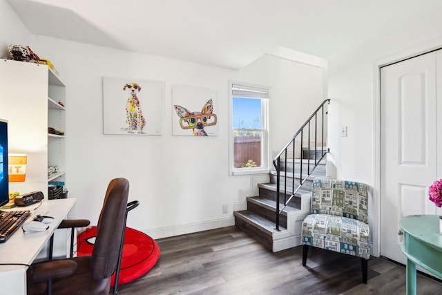 611 Mccarthy Rd, Lemont, IL 60439 - home office featuring wood finished floors and baseboards