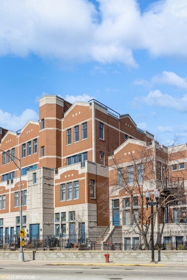 7768 N Sheridan Rd Unit D, Chicago, IL 60626 - view of building exterior