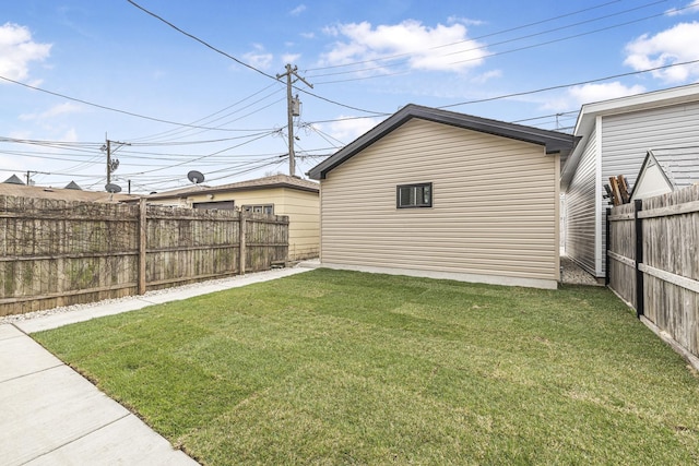 3308 S Leavitt St, Chicago, IL 60608 - view of yard with a fenced backyard