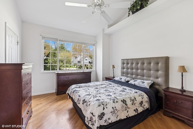 731 Norwich Ct, Crystal Lake, IL 60012 - bedroom with light wood-type flooring, baseboards, and ceiling fan
