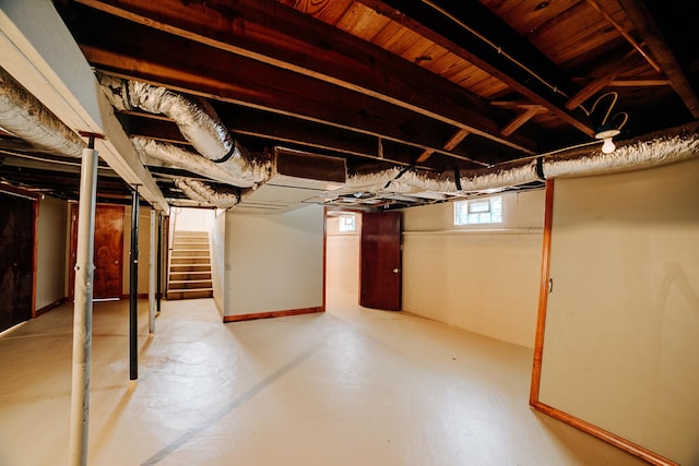 319 S 3rd St, Watseka, IL 60970 - below grade area with stairway