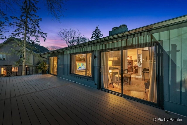 view of deck at dusk