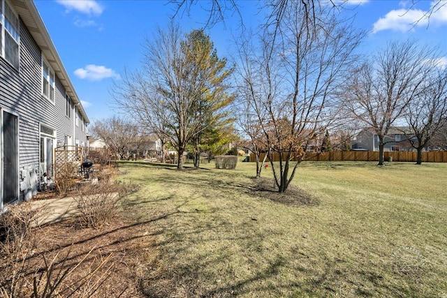 view of yard featuring fence