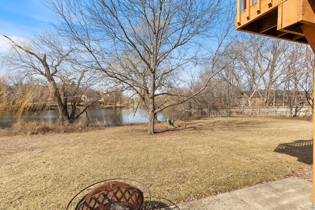 view of yard with a water view